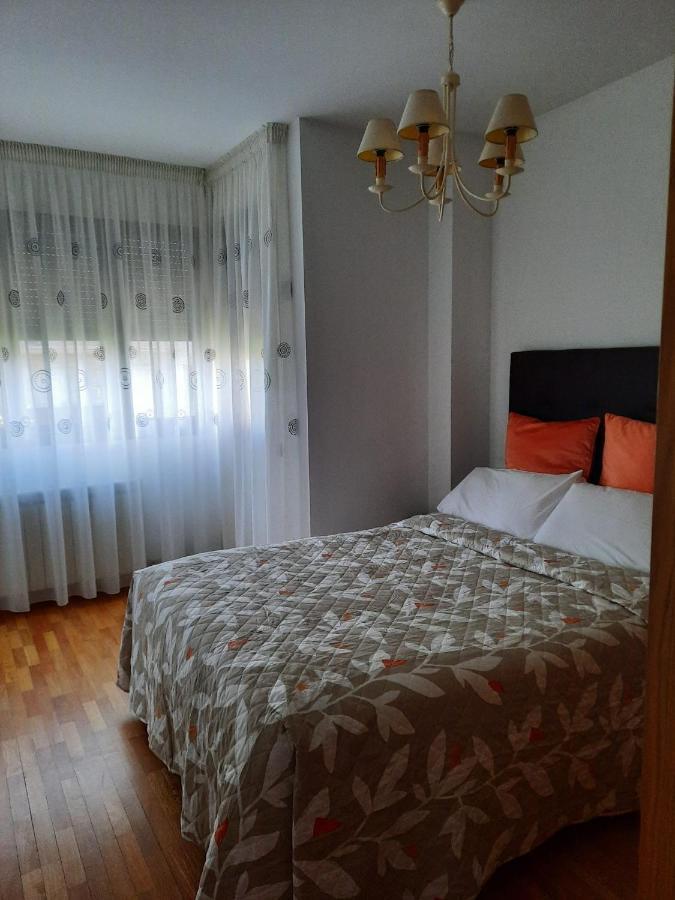 Apartamento Bulevar บูร์โกส ภายนอก รูปภาพ